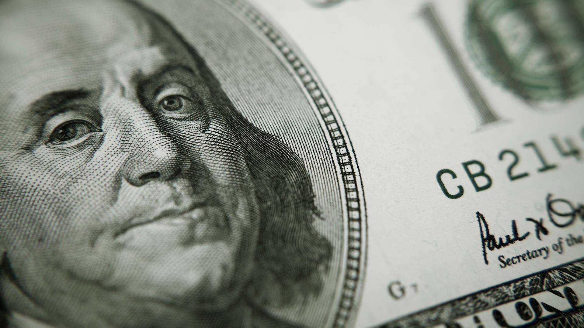President Benjamin Franklin on 100 US dollar bill 